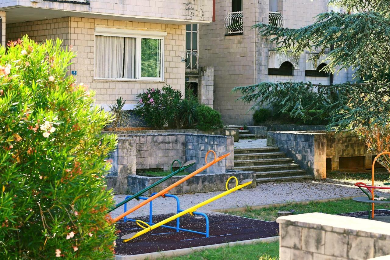 Apartment Luce 奈维斯 外观 照片